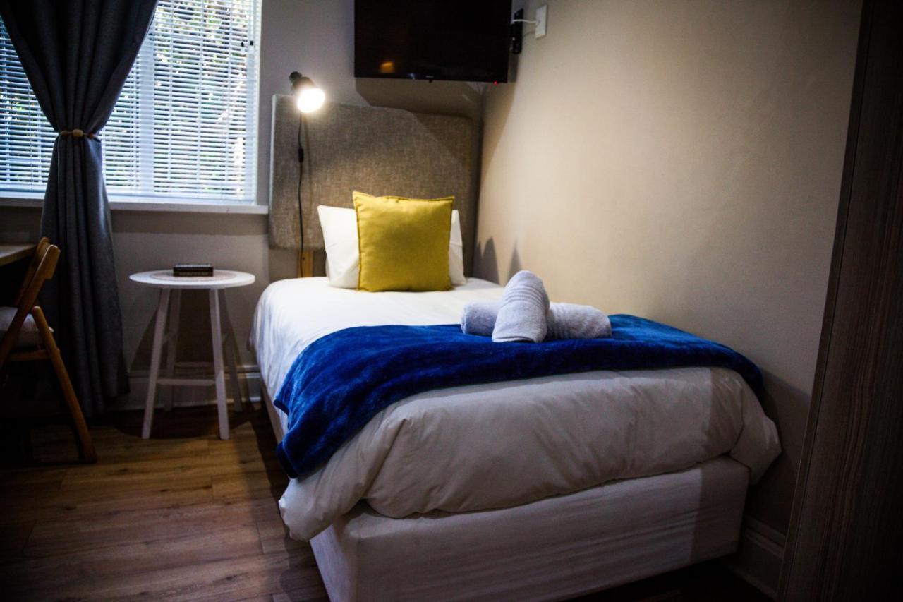 De Akker Guest House Oudtshoorn Bagian luar foto